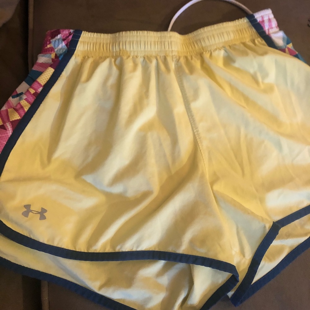 Under armour yellow running shorts small